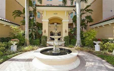 409 N Point Rd #402 Osprey, FL 34229
