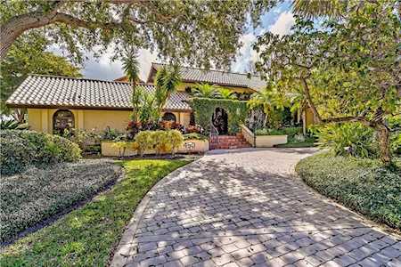 450 E Royal Flamingo Dr Sarasota, FL 34236