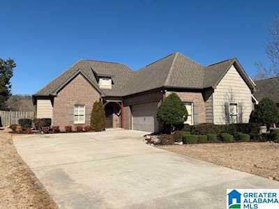 153 Shelby Farms Dr Alabaster, AL 35007