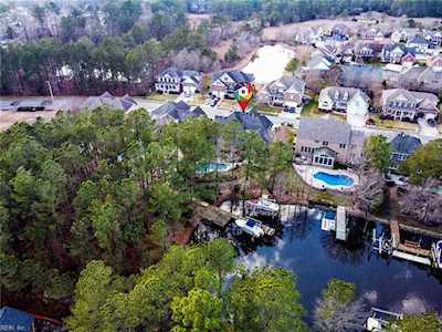 841 Falls Creek Dr Chesapeake, VA 23322