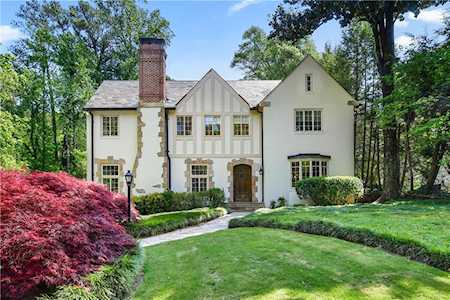 3221 W Andrews Dr NW Atlanta, GA 30305