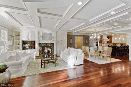 5200 France Avenue S #8 Edina, MN 55410