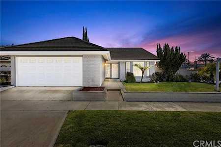 4520 E Meadowhill Avenue Anaheim Hills, CA 92807