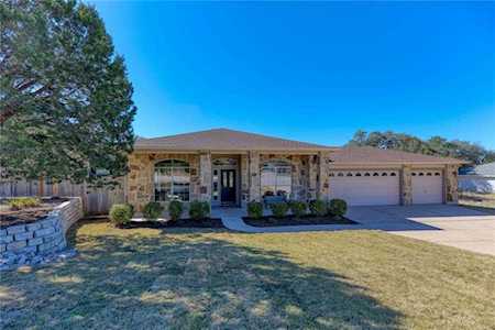 2608 American DR Lago Vista, TX 78645
