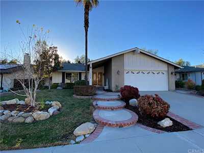 1564 Burning Tree Drive Thousand Oaks, CA 91362