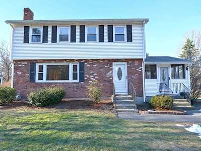 458 Chamberlain Street Holliston, MA 01746