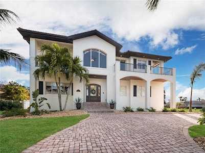 504 S Shore Dr Osprey, FL 34229