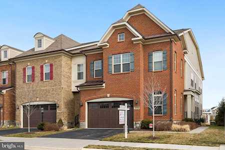 42594 Dreamweaver Dr Ashburn, VA 20148