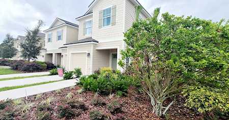 13111 Annies Walk Dr Jacksonville, FL 32218