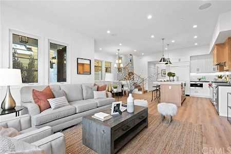 611 Jasmine Avenue Corona Del Mar, CA 92625