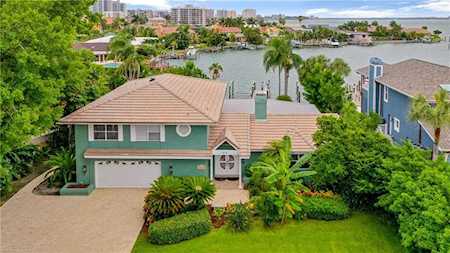 415 Belle Isle Ave Belleair Beach, FL 33786