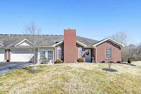 5036 Woodridge Lake Blvd Louisville, KY 40272