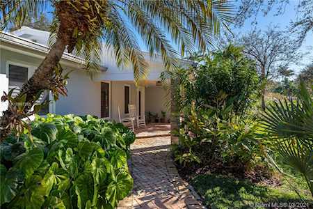 8321 SW 165th Ter Palmetto Bay, FL 33157