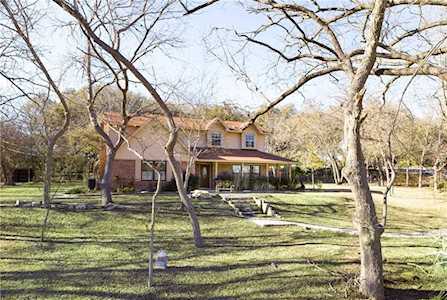 433 Leveritts LOOP Wimberley, TX 78676