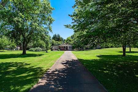 31 Colleen And Karen Rd SW Euharlee, GA 30120