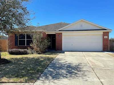 7102 Towering Pine Ln Richmond, TX 77469