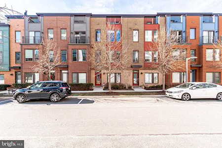 2912 Penny Ln Fairfax, VA 22031