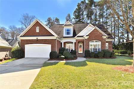 5323 Poplar Knoll Dr Matthews, NC 28105