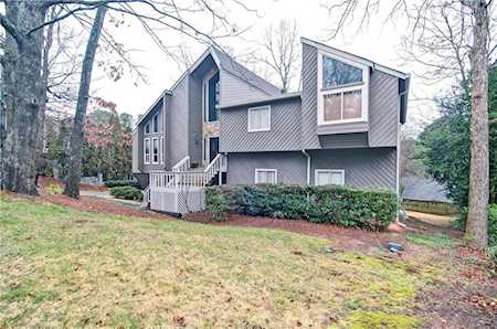 4720 Misty Lake Ct NE Kennesaw, GA 30144