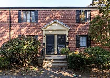 9 Pierce Rd #9 Watertown, MA 02472