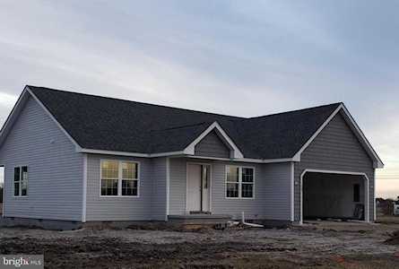 713 Bethayres St Harrington, DE 19952