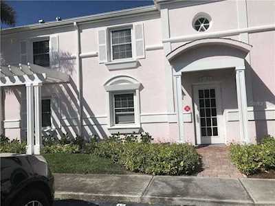 5135 Coquina Key Dr SE #B St Petersburg, FL 33705