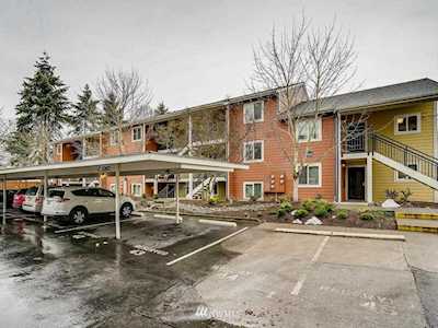 12601 SE 41st Place #C304 Bellevue, WA 98006