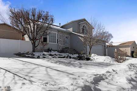 6468 Blossom Valley Ln Salt Lake City, UT 84118