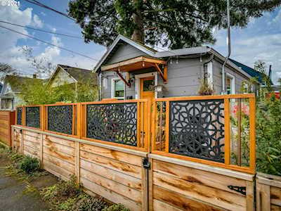 6712 SE Pardee St Portland, OR 97206