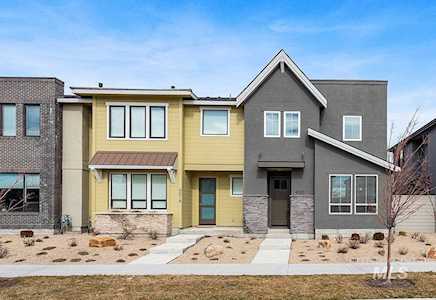 4020 E Parkcenter Blvd. Boise, ID 83716