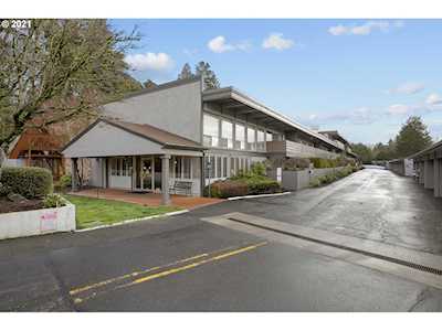 4460 SW Scholls Ferry Rd #20 Portland, OR 97225