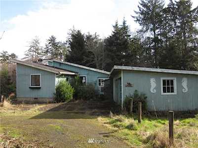 125 Damon Rd Hoquiam, WA 98550