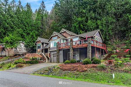 18 Lake Louise Dr Bellingham, WA 98229