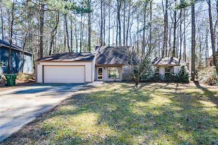 2379 Red Barn Rd SW Marietta, GA 30064