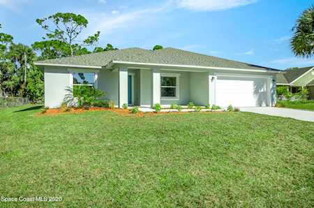 1731 NW Nandina Court Palm Bay, FL 32907
