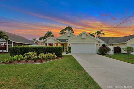 6120 Lucerne St Jupiter, FL 33458