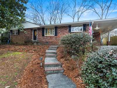 382 Valley Brook Dr NE Atlanta, GA 30342