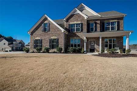 1697 Tin Maple Dr Dacula, GA 30019
