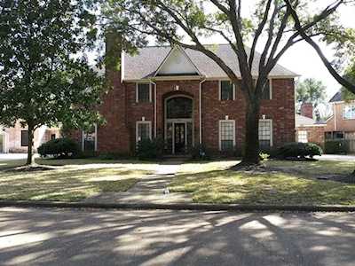1611 Kings Castle Dr Katy, TX 77450