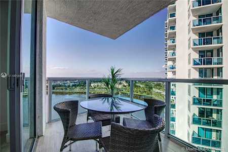 2681 N Flamingo Rd #1608S Sunrise, FL 33323