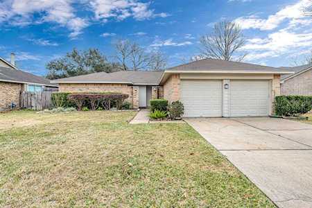 1102 Mayweather Ln Richmond, TX 77406
