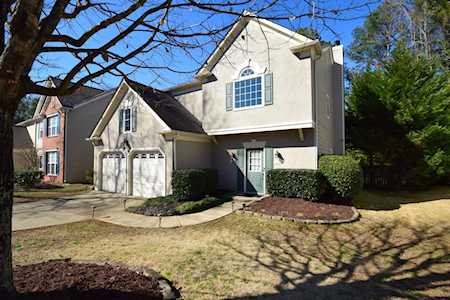 5010 Foxberry Ln Roswell, GA 30075