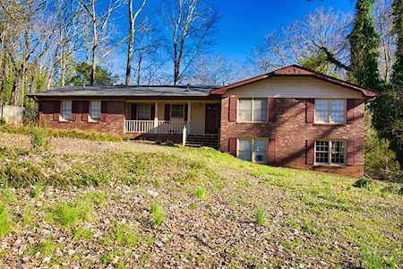 2550 Stoney Brook Ln NE Marietta, GA 30062