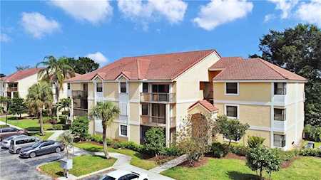 5761 Riverside Drive #205b4 Coral Springs, FL 33067