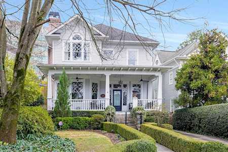 34 Peachtree Circle NE Atlanta, GA 30309