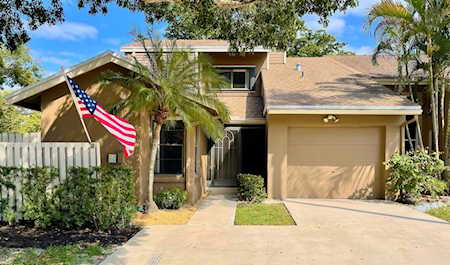 22420 Thousand Pines Lane Boca Raton, FL 33428