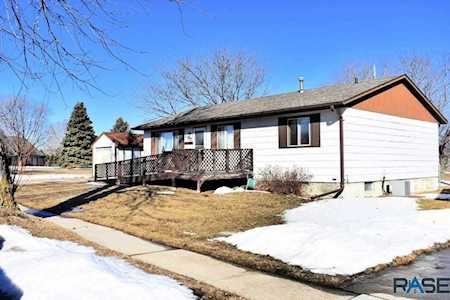 100 E Glenwood Dr Brandon, SD 57005