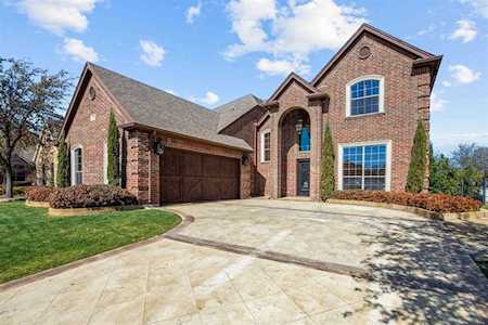4804 Ridge Circle Benbrook, TX 76126