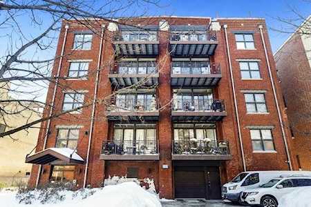 2225 W Wabansia Ave #203 Chicago, IL 60647