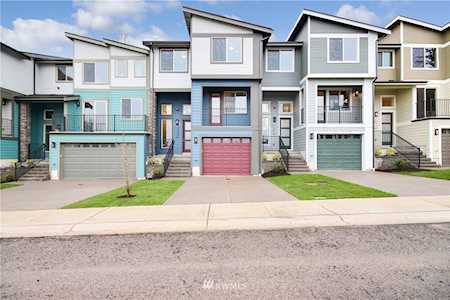 1013 105th Avenue Ct E Edgewood, WA 98372